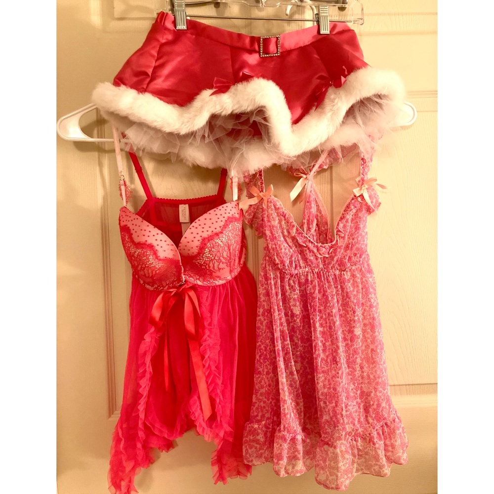 Victoria’s Secret Bundle - 34D hot pink/red